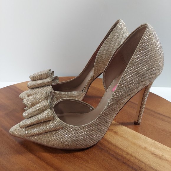 Betsey Johnson Womens paris D'orsay size 7 Gold Sparkle Evening Pumps bows - Picture 2 of 12